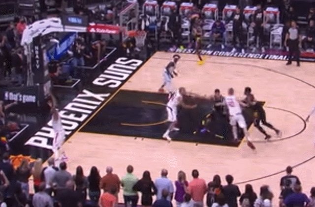 0.2秒空接绝杀符合规则！蒙蒂完美战术助飞艾顿